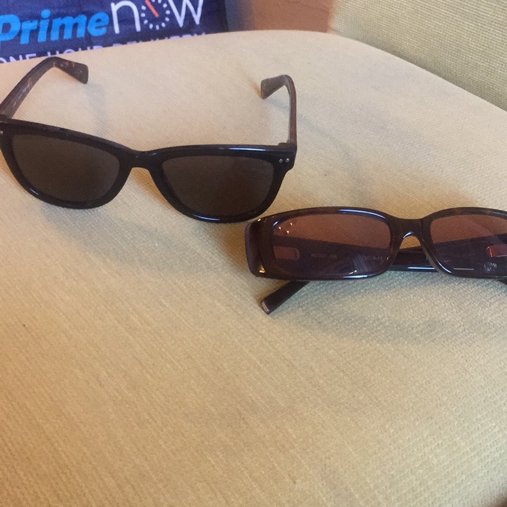 Free! COLE HAAN Sunglasses. Classic style